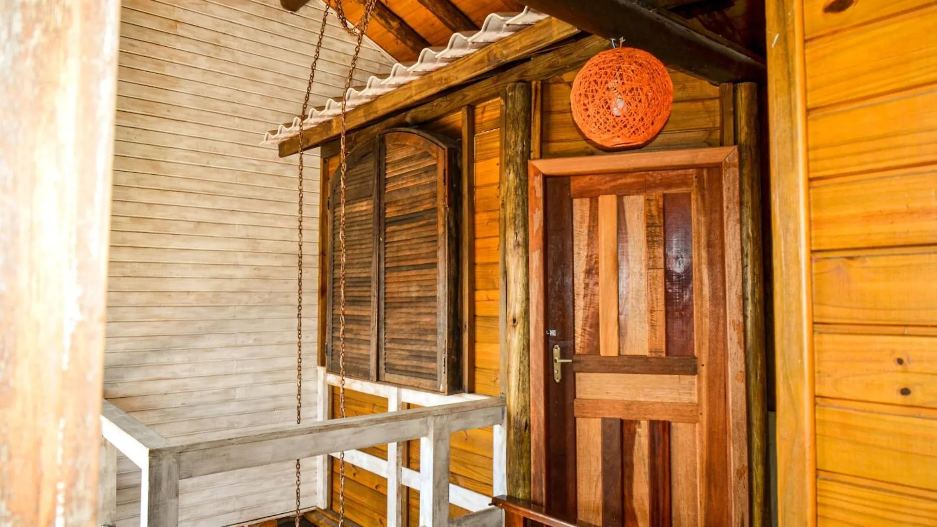 Bangalo House - Praia Do Rosa Sc بيت ريفي